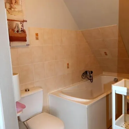 Le Canada Hotell Hermanville-sur-Mer