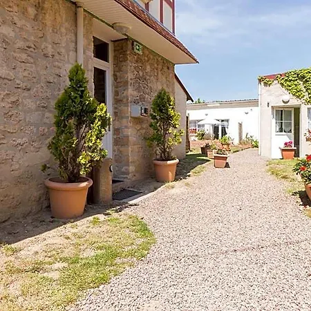Le Canada Hotell Hermanville-sur-Mer