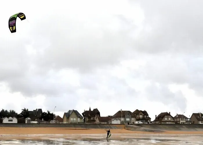 Le Canada Hotel Hermanville-sur-Mer